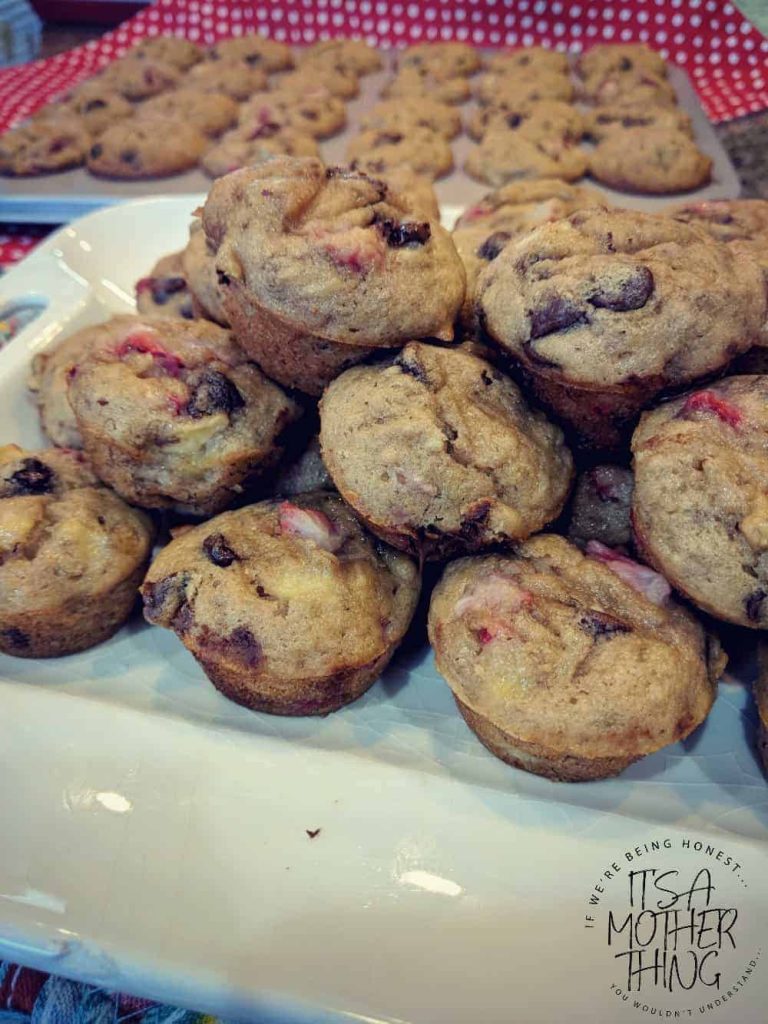 Chocolate Chip & Strawberry Banana Bread Mini Muffins It's a Mother Thing