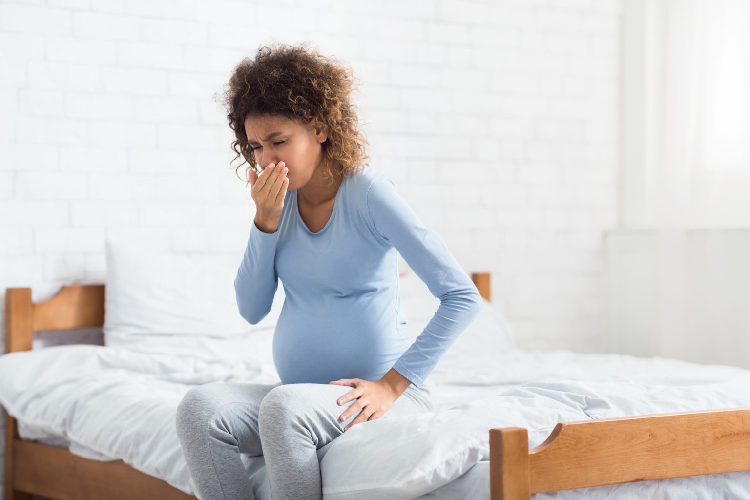 Best Natural Cures for Pregnancy Nausea and Morning Sickness